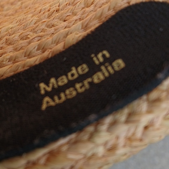 HELEN KAMINSKI 100% RAFFIA HAT, Elegant Straw Hat  NWOT main image 10